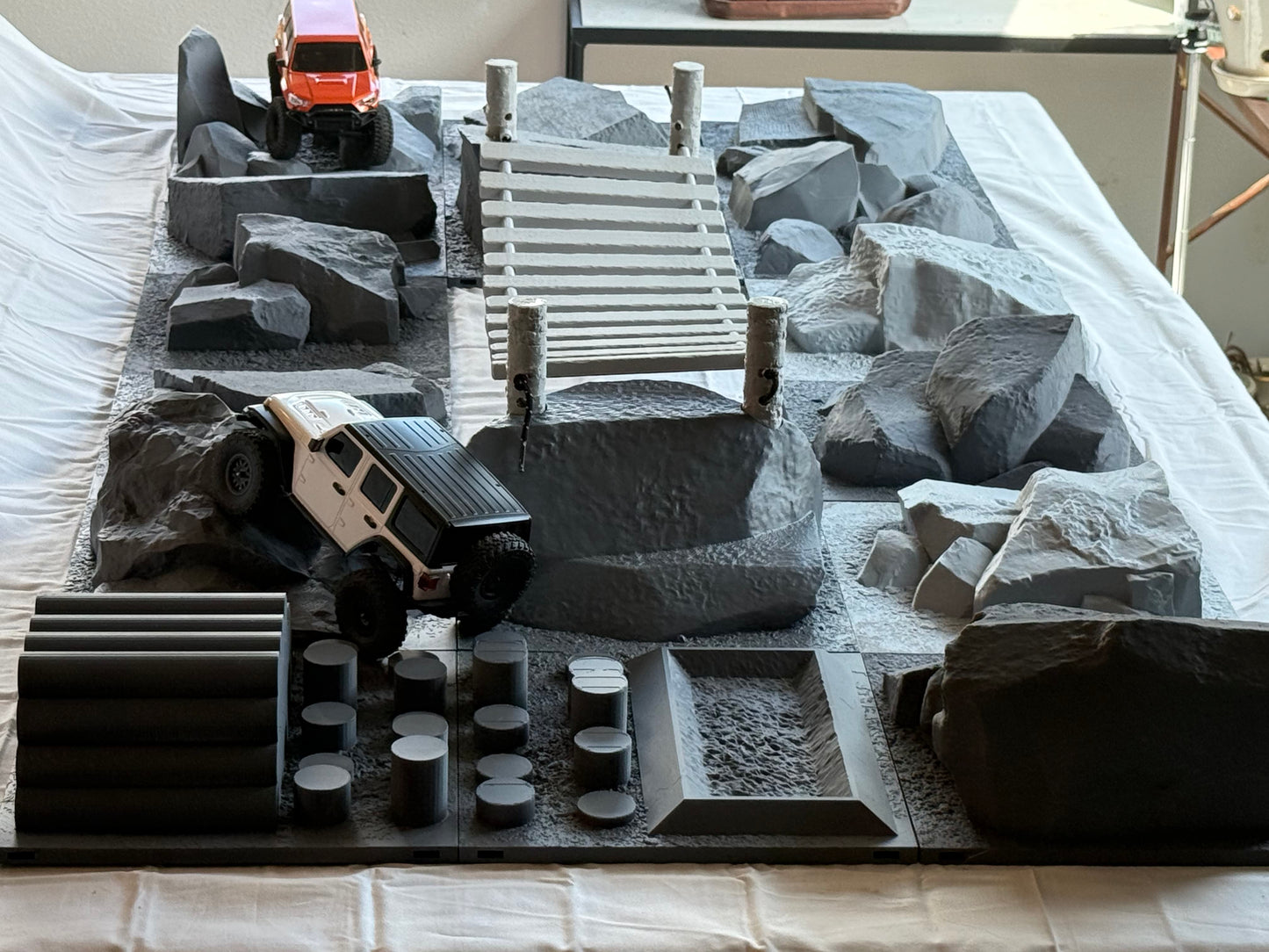 Large kit Terrain with Rope Bridge