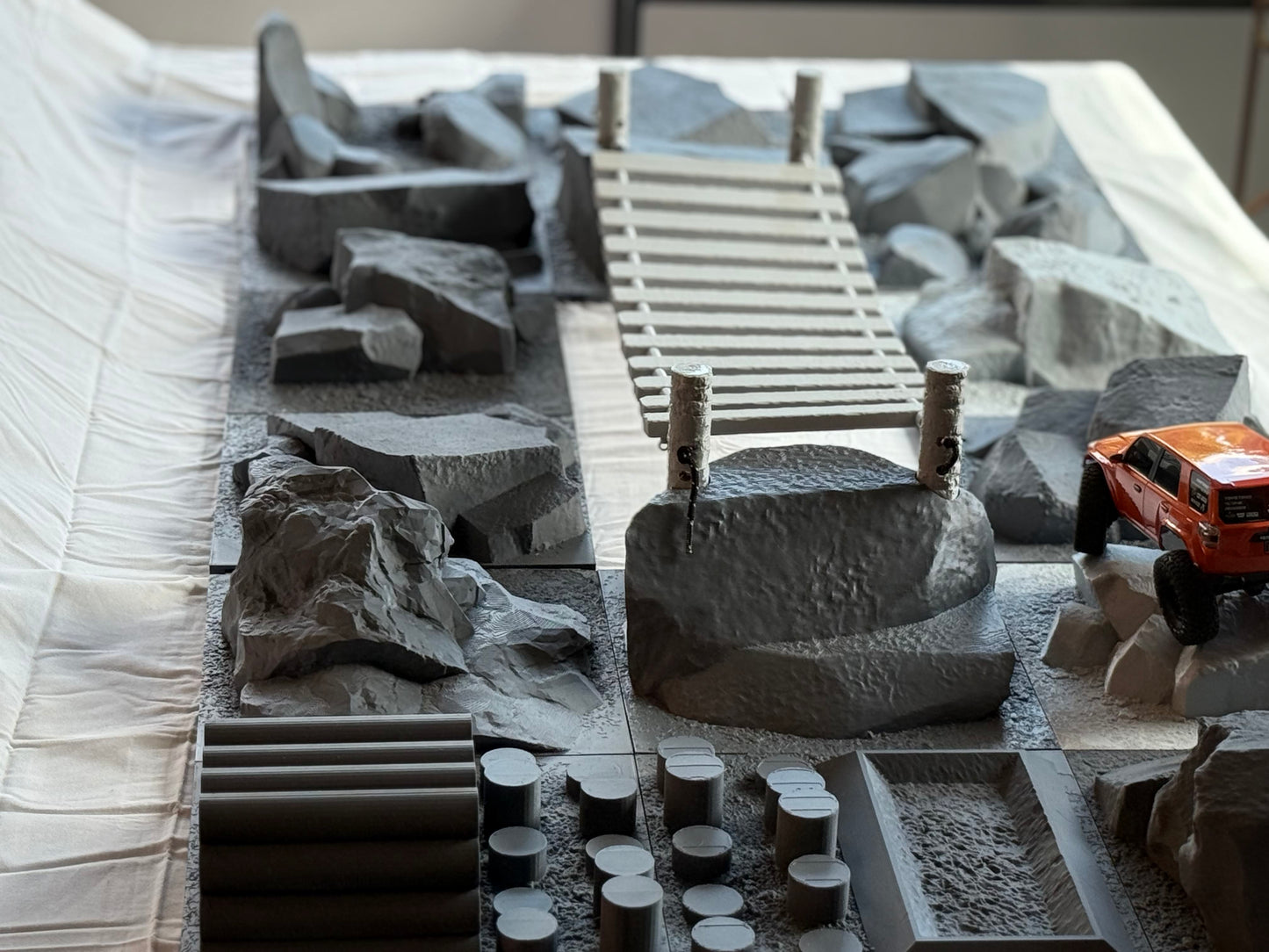 Large kit Terrain with Rope Bridge